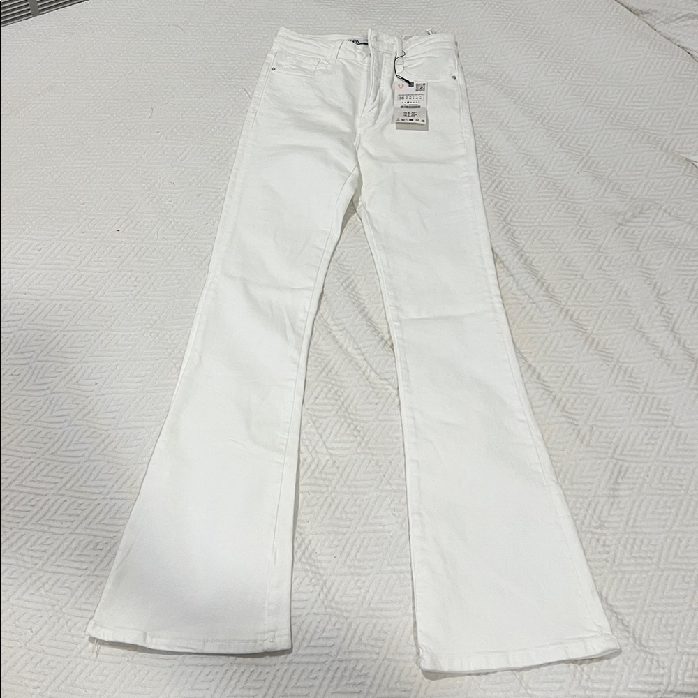 Zara White Flared Jeans size 36